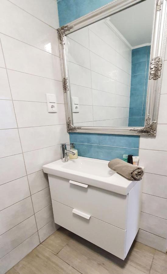 קסזטלי Marina Apartment By Dora מראה חיצוני תמונה
